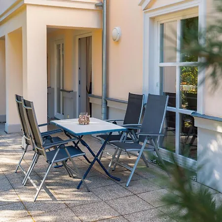 Geschmackvoll Ausgestattete Whg. Mit Terrasse & Wlan * Kuehlungsborn